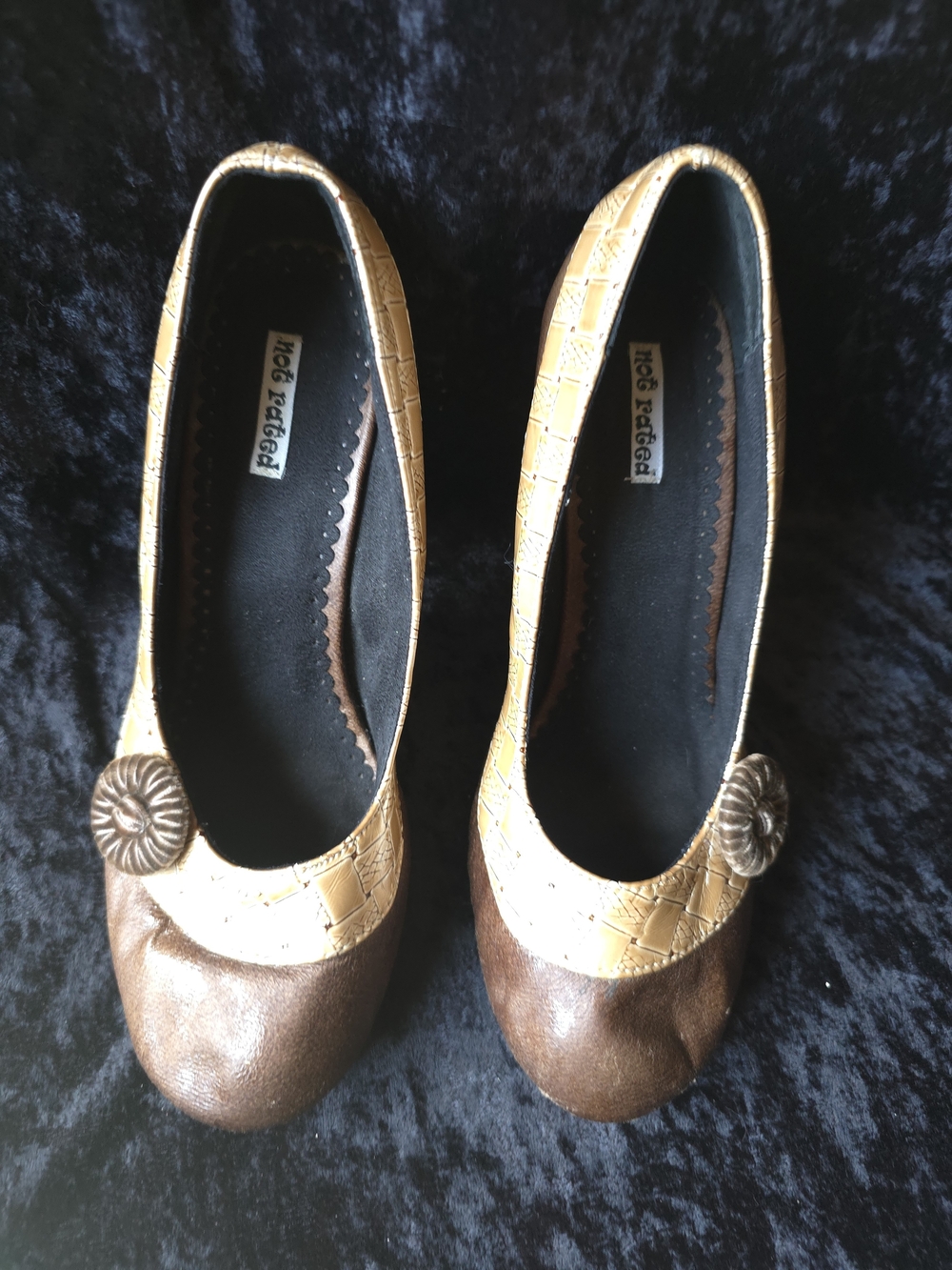 Not Rated Women’s Brown & Tan Round-Toe Ballet Flats